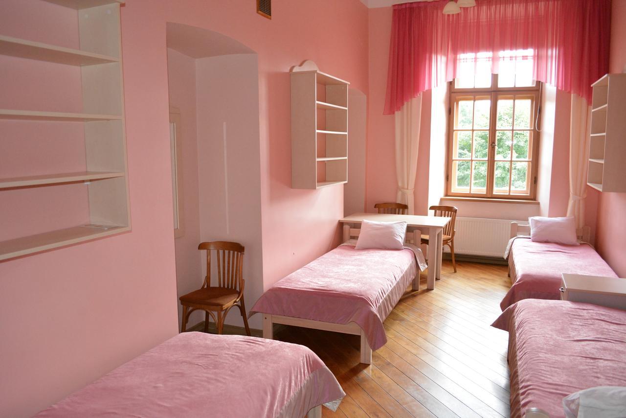 Dundagas Pils Hostel Cameră foto