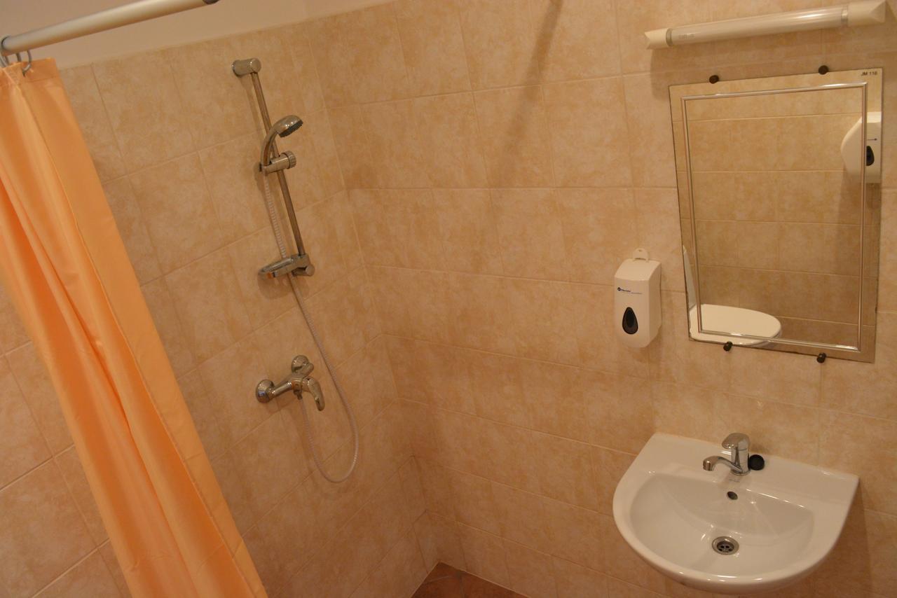Dundagas Pils Hostel Cameră foto